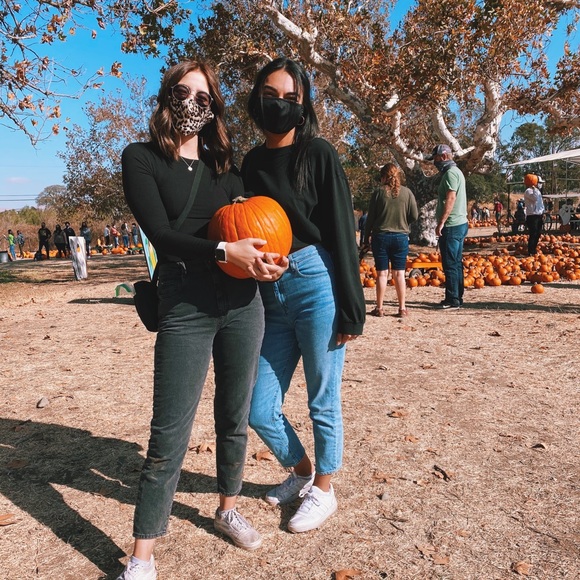 Meet Your Posher - Picture 4 of 10